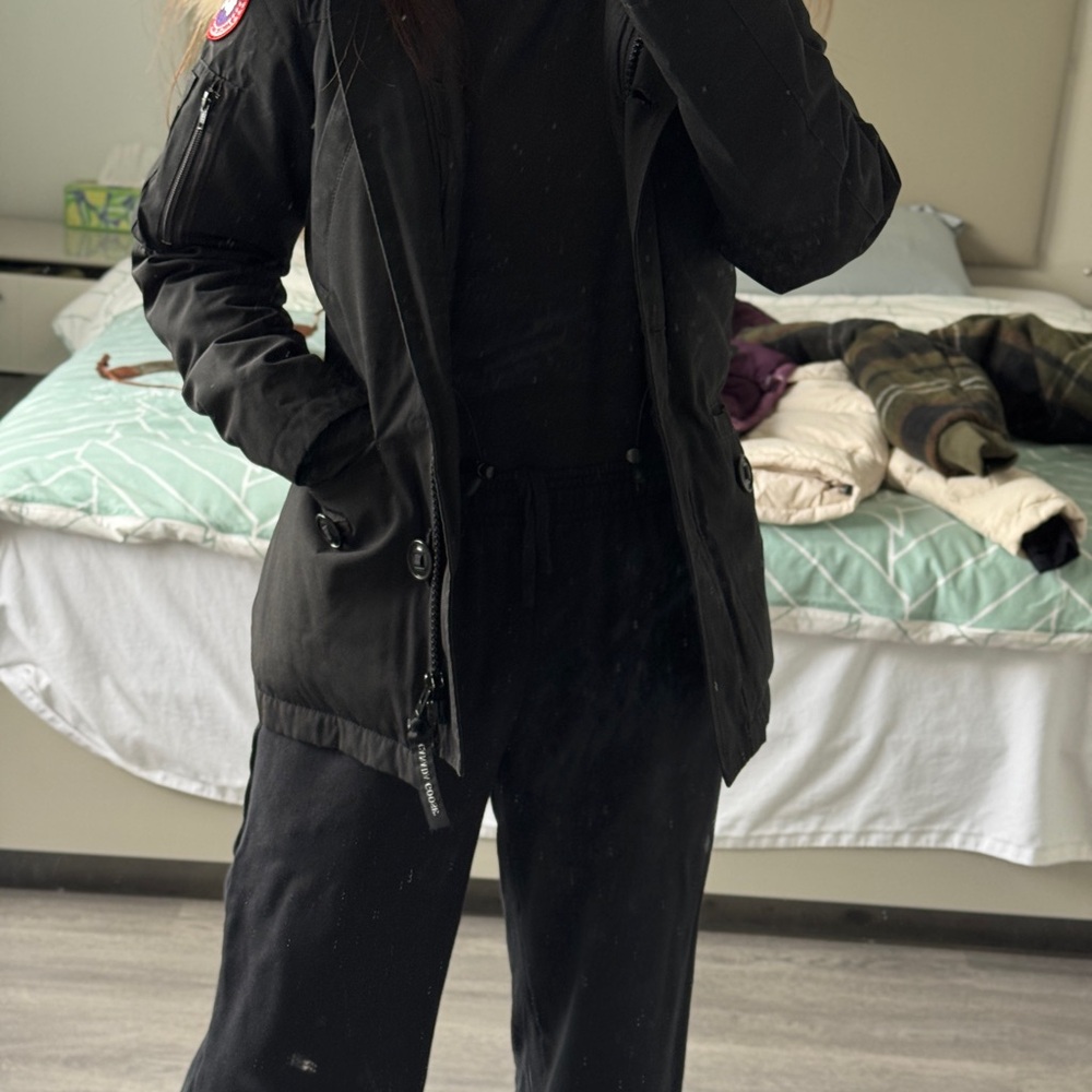 Canada Goose Women's Black down jacket